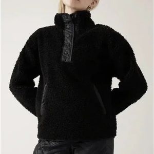 NWT Athleta Black Cozy Sherpa with Snaps Sweatshirt size Medium